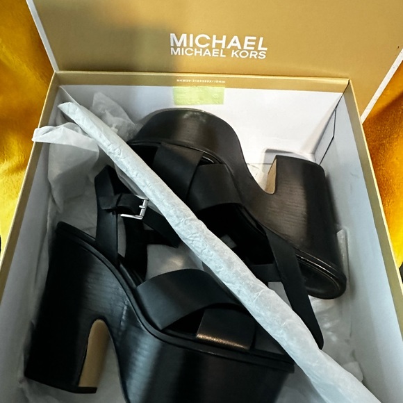 Michael Kors Black Divia Wedge Leather shoe, in a size 8.5. - Picture 3 of 9